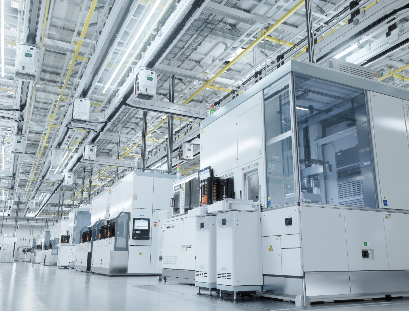 工場の製造ラインの様子